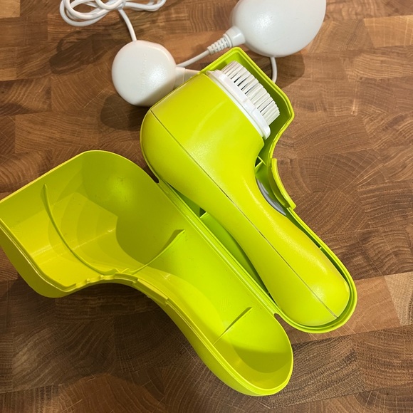 Clarisonic Mia 2 - neon green - Picture 3 of 3